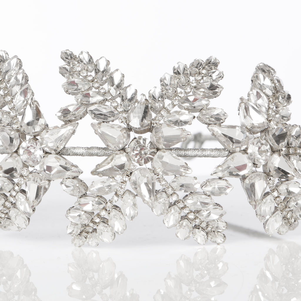 Crystal crosses
